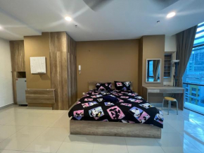 Stylish Entire Unit Opposite Jaya One Wifi/Netflix/Parking